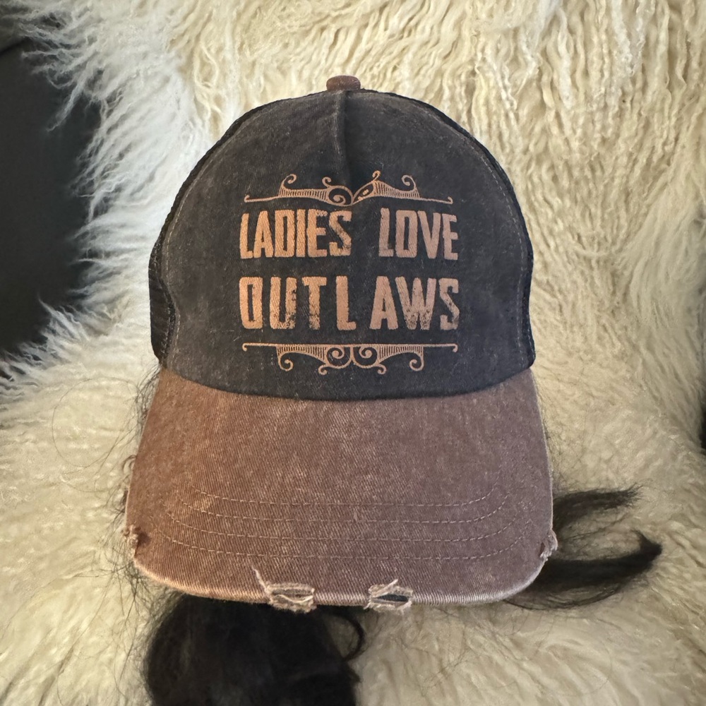 NWOT Great gift! Fueled by Miranda Lambert. Ladies love Outlaws. Adjustable.